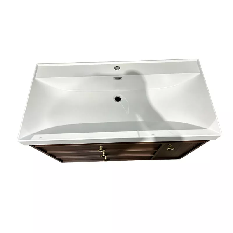 Lavabo de baño sobre encimera minimalista moderno